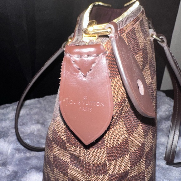 Louis Vuitton Iena PM gently used - Picture 6 of 10